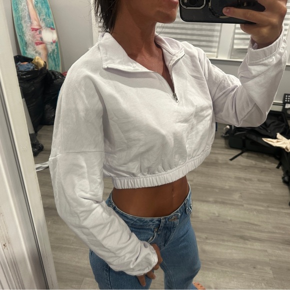 Refuge Athletics White 3/4 Zip Cropped Pullover - Picture 3 of 7